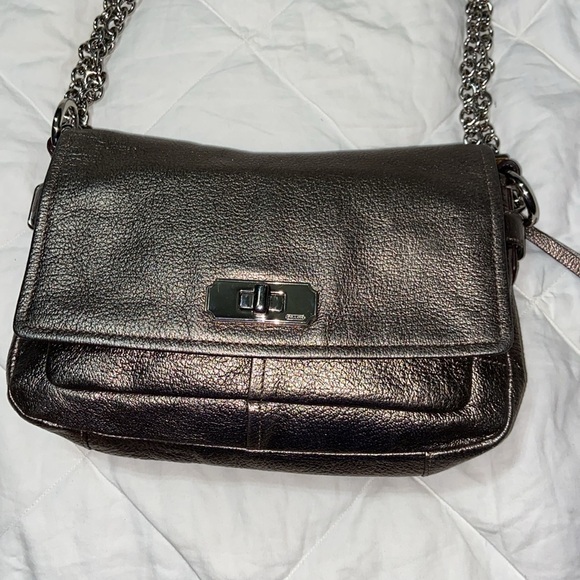 RARE EUC  Coach Metallic Chelsea Flap Crossbody 17808 bag - Picture 3 of 14